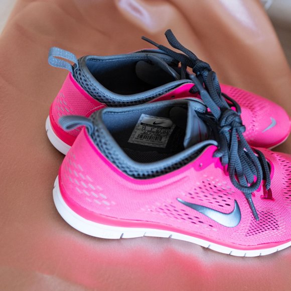 Nike Free 5.0 TR Fit 4 Sneakers Pink Size 7.5 - Picture 2 of 8